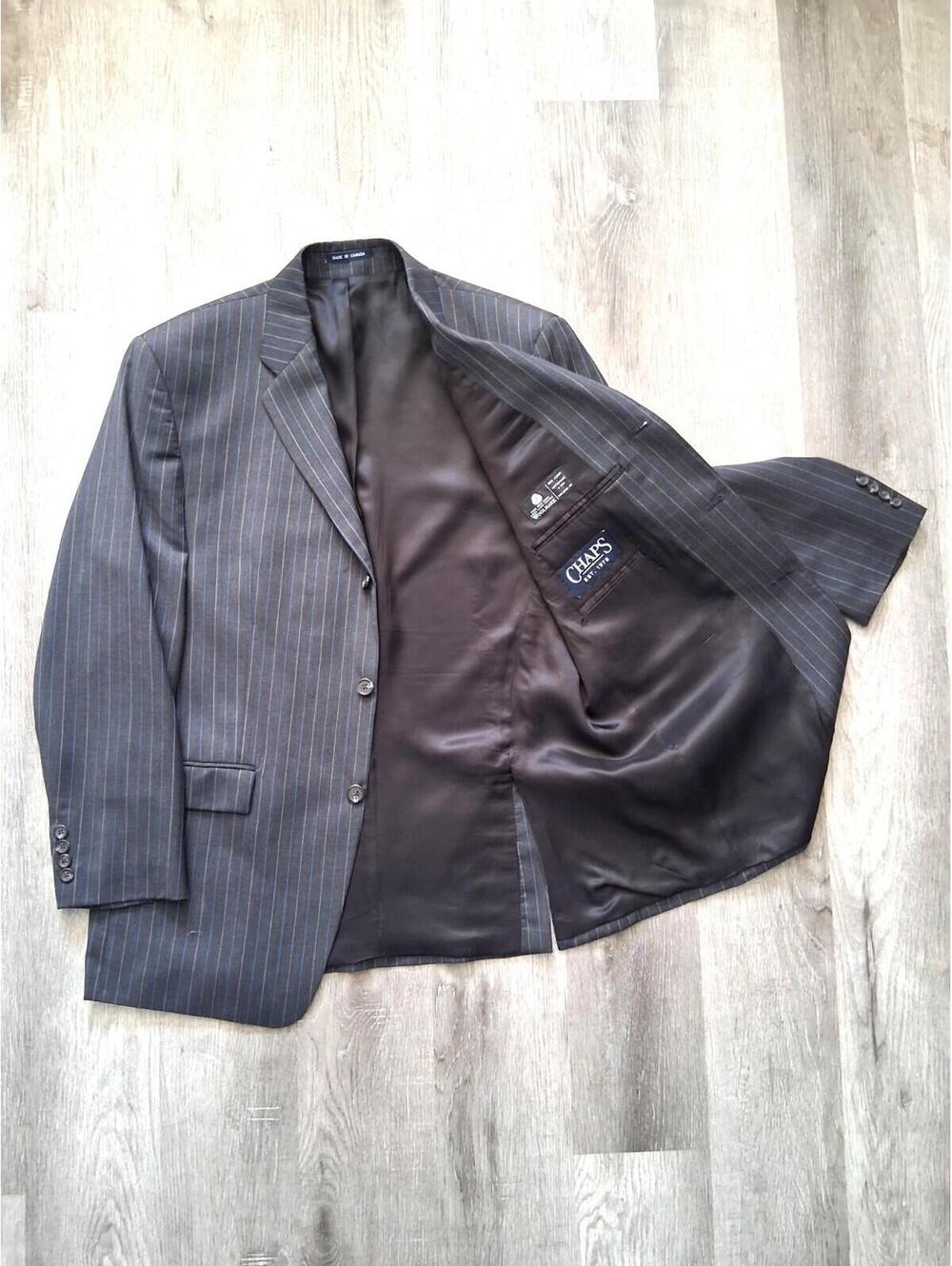 Chaps Ralph Lauren Men's 44R, 40x30 Pant, Pinstriped Dbl Vent 3 Button Wool Suit